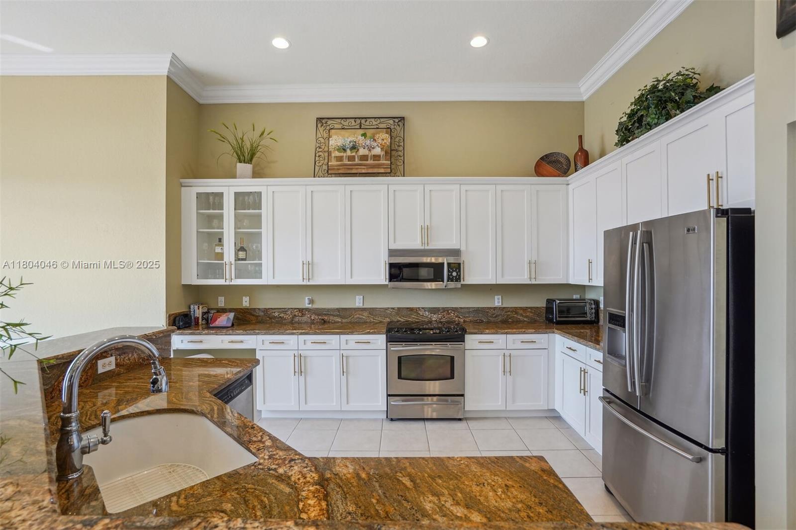 Briar Bay - The Tides - Residential Lease