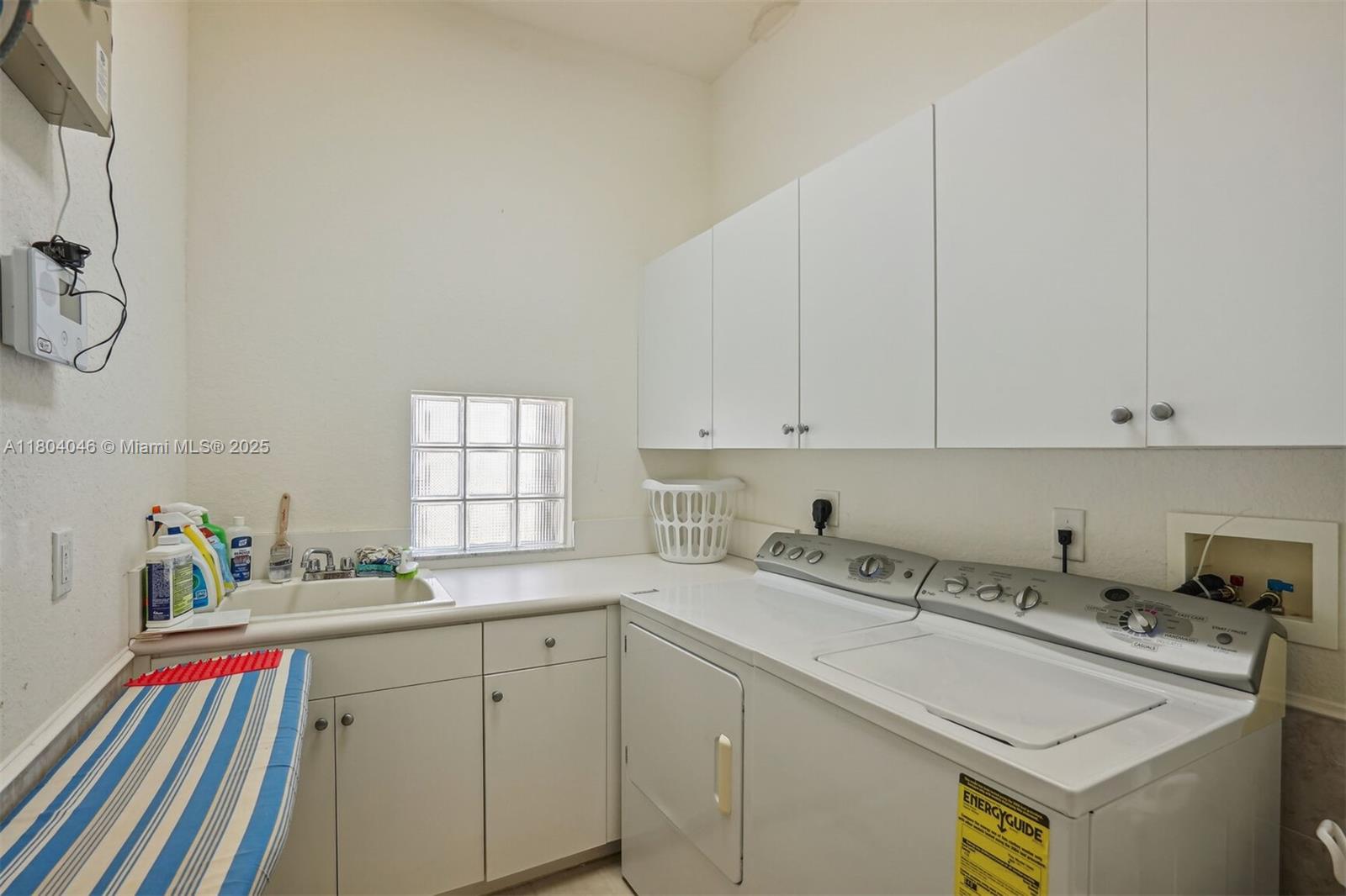 Briar Bay - The Tides - Residential Lease