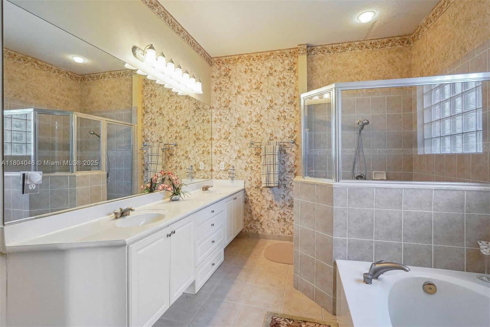 Briar Bay - The Tides - Residential Lease