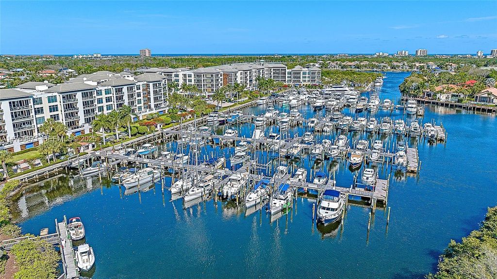 Photo of 2700 Donald Ross Rd #402, Palm Beach Gardens, FL 33410 (MLS # A11765871)