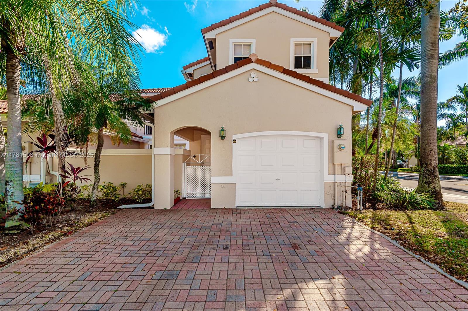 WEST LAKE VILLAGE PLAT - Residential