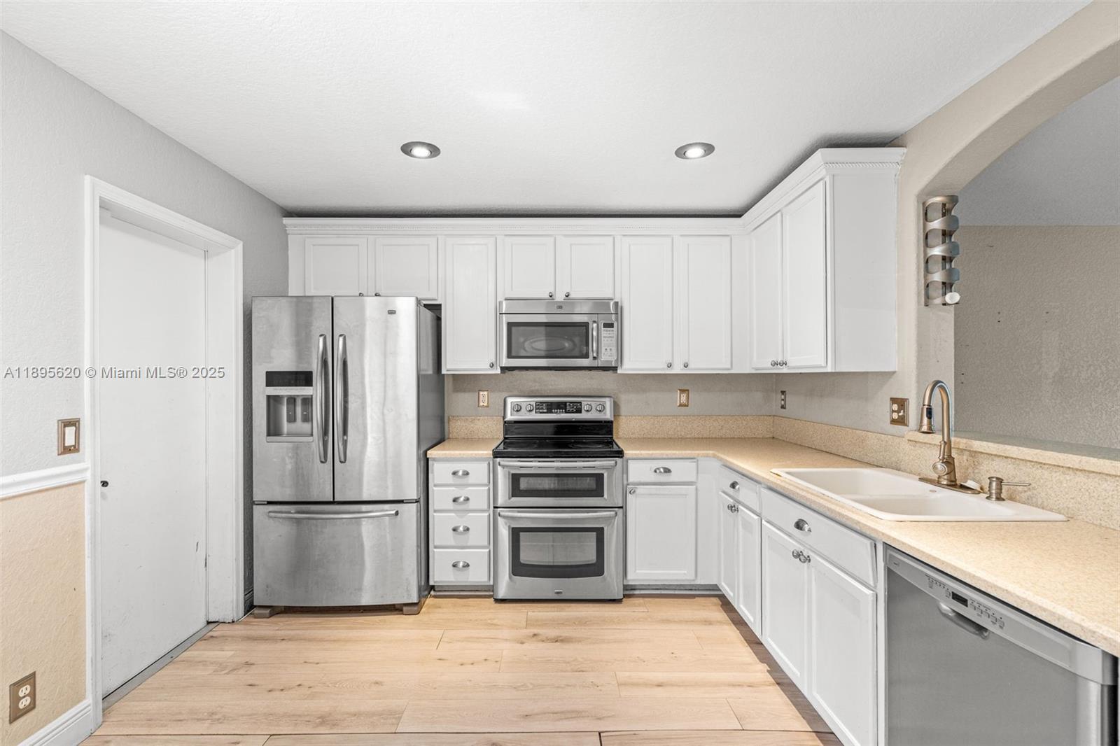 RENAISSANCE SEC 4 2 - Residential