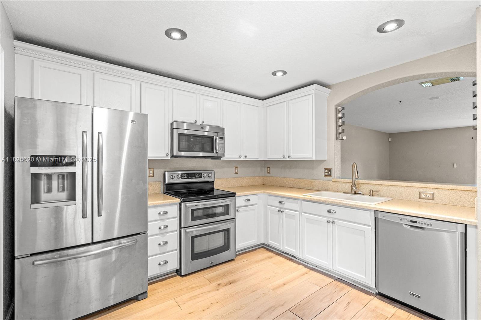 RENAISSANCE SEC 4 2 - Residential