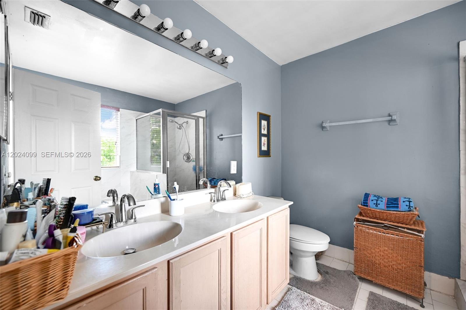 FOREST LAKES VILLAS - Residential