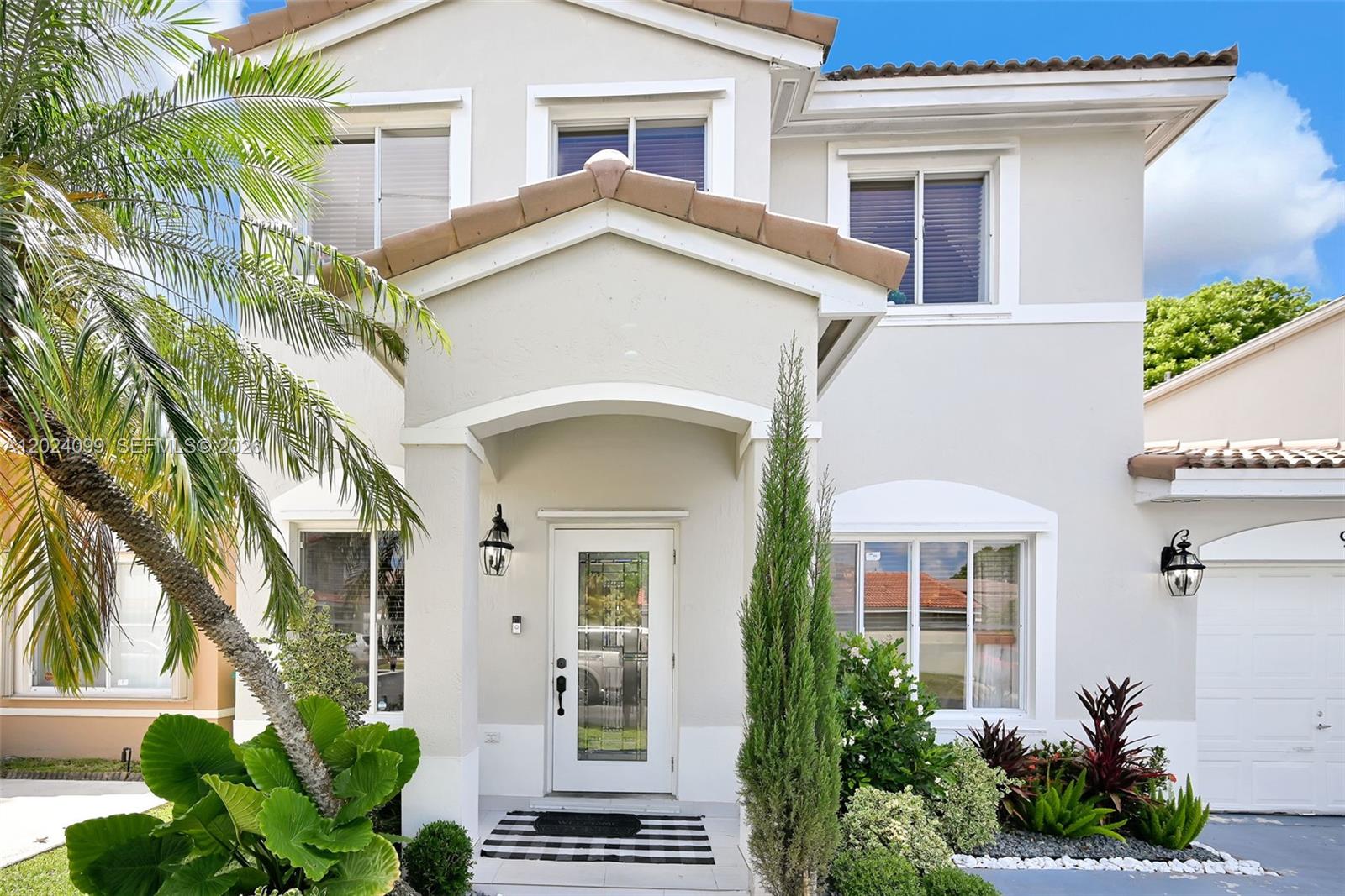 FOREST LAKES VILLAS - Residential