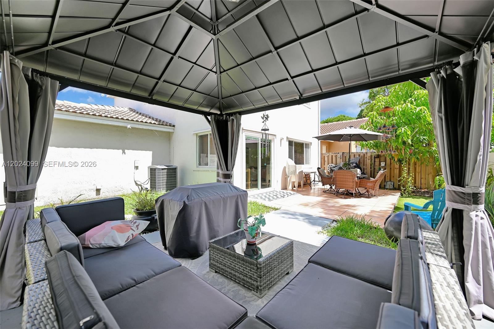 FOREST LAKES VILLAS - Residential
