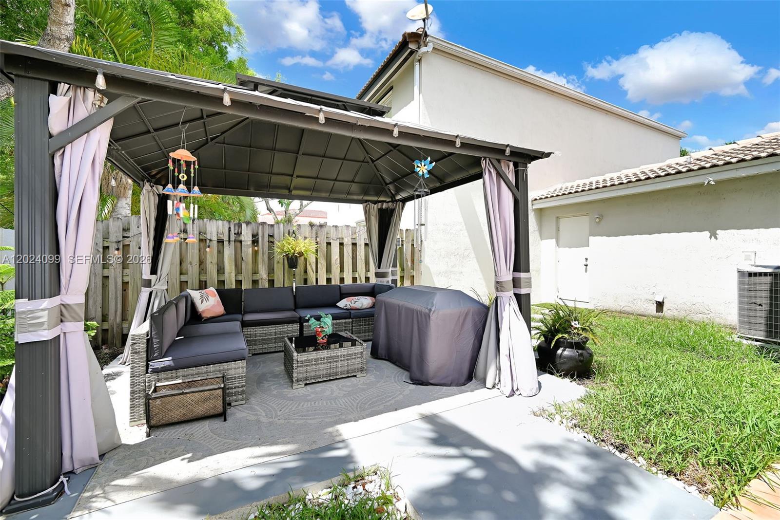 FOREST LAKES VILLAS - Residential