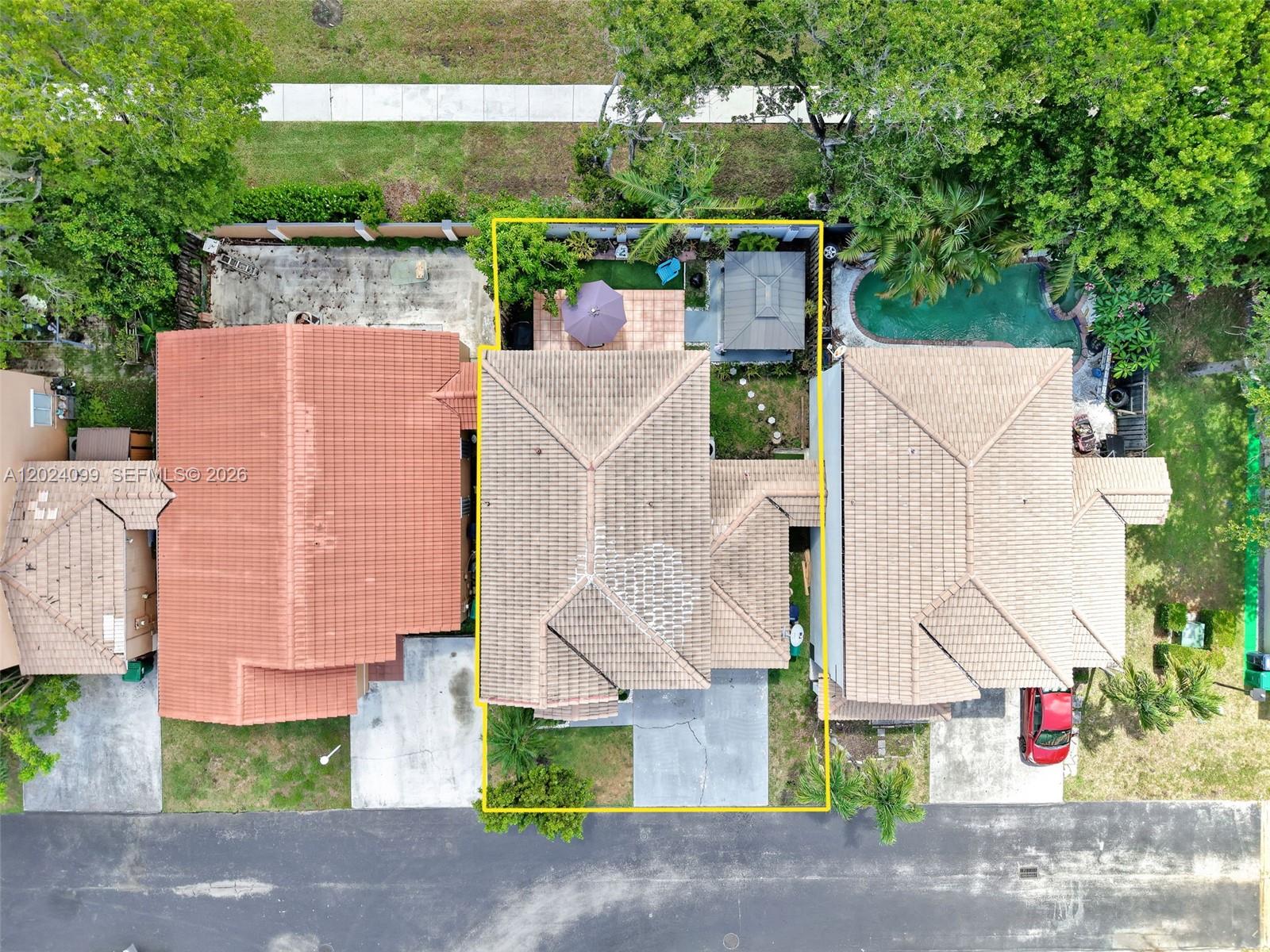FOREST LAKES VILLAS - Residential