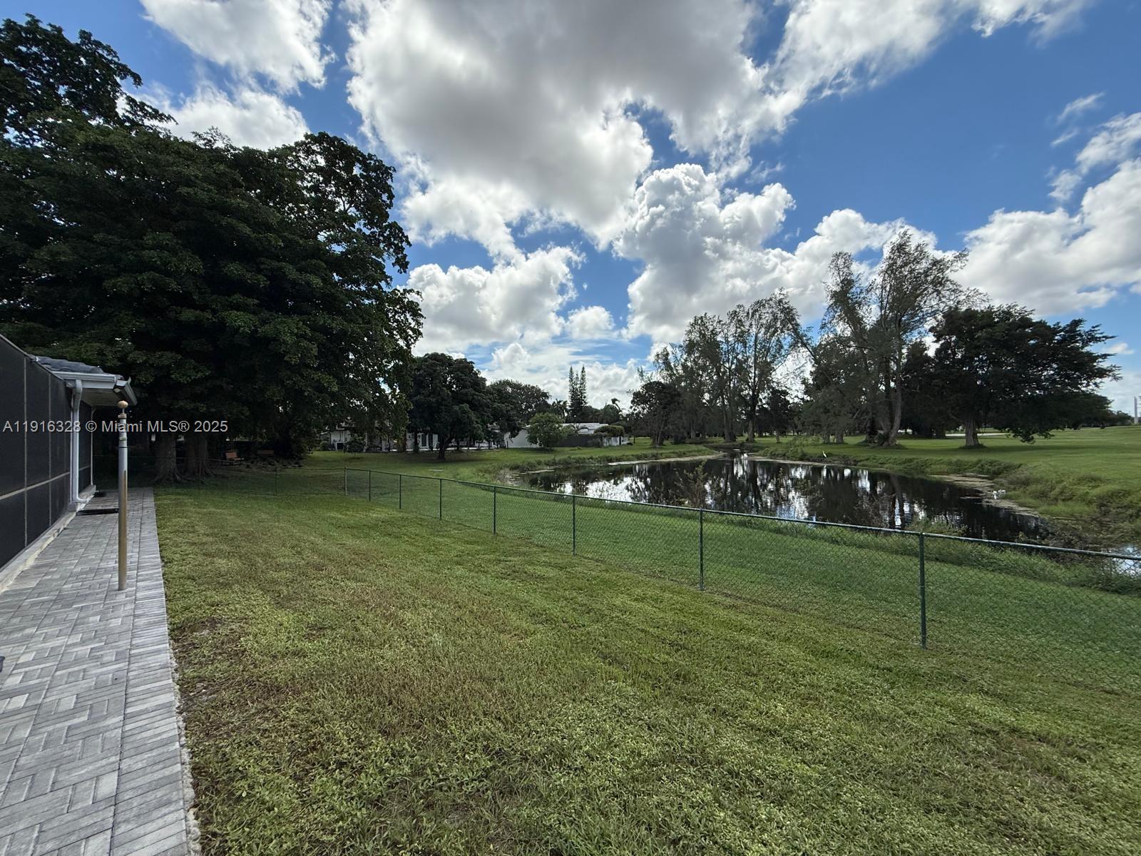 COUNTRY CLUB OF MIAMI EST - Residential