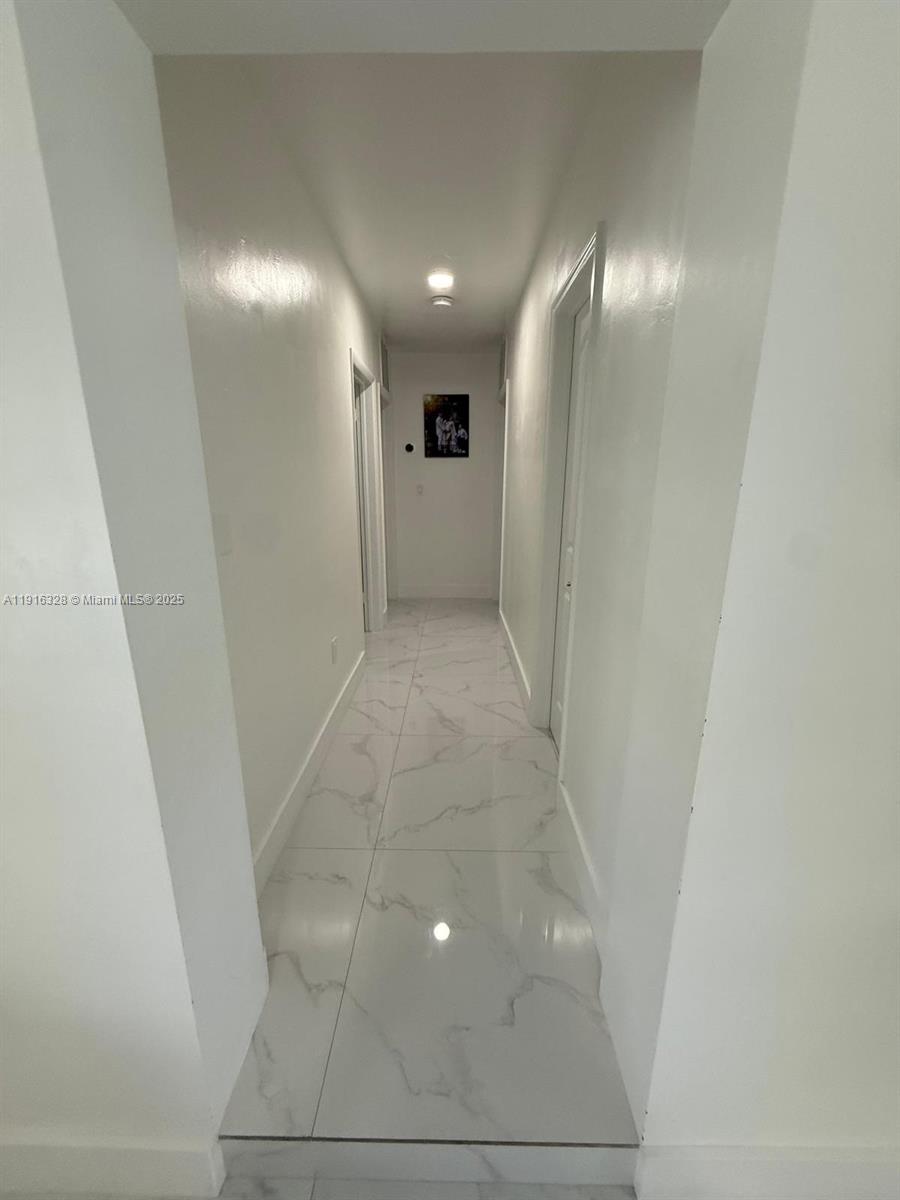 COUNTRY CLUB OF MIAMI EST - Residential