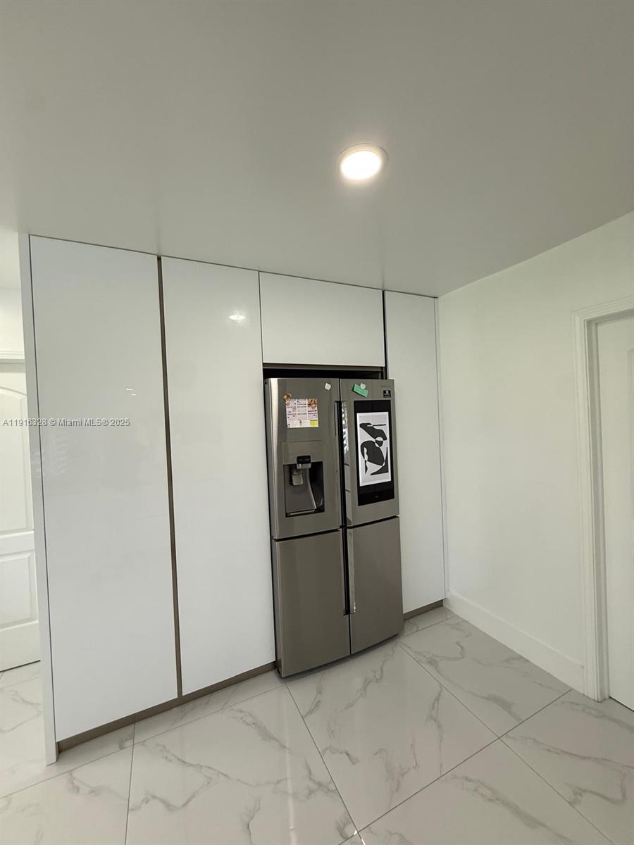 COUNTRY CLUB OF MIAMI EST - Residential