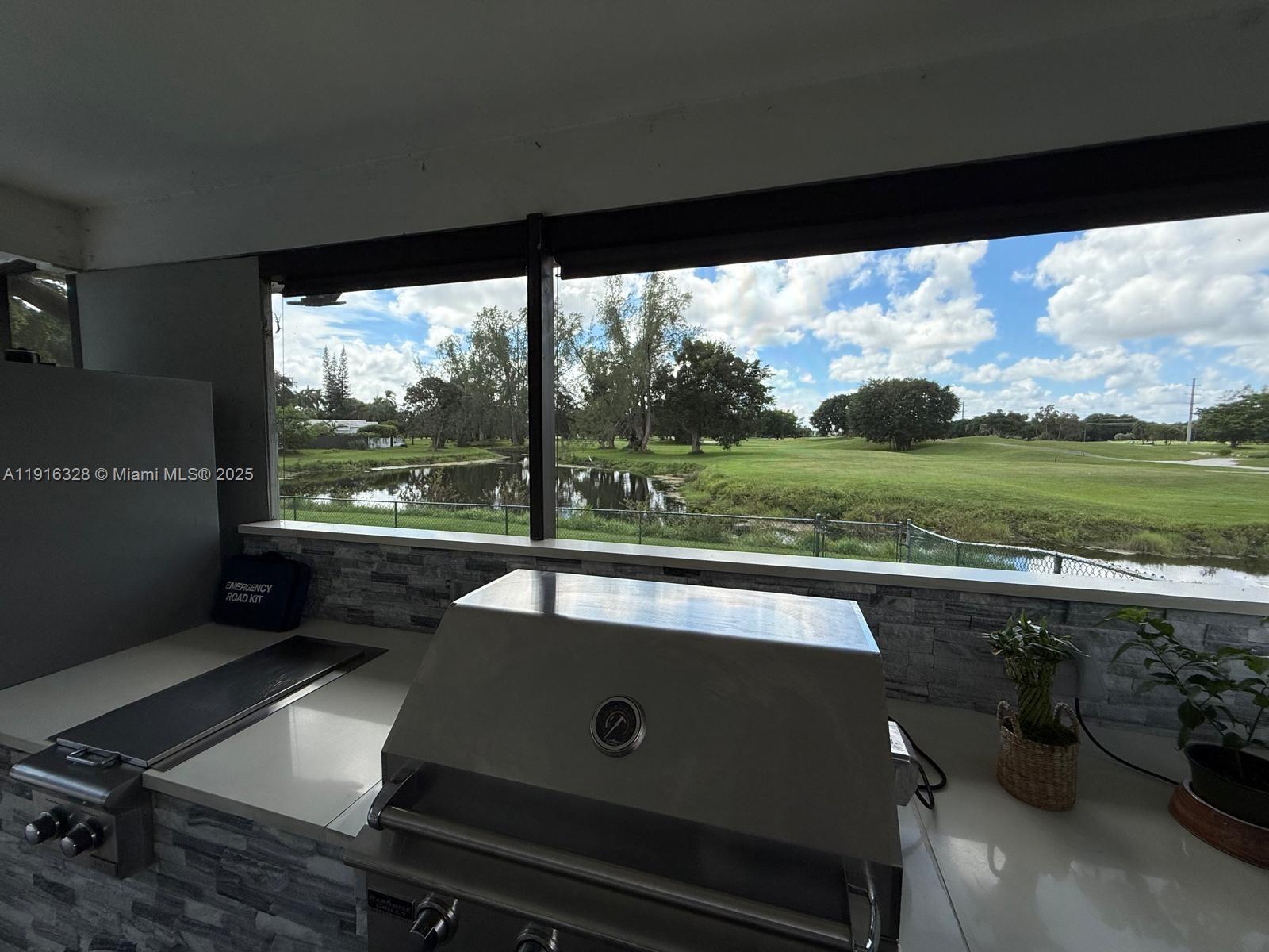 COUNTRY CLUB OF MIAMI EST - Residential