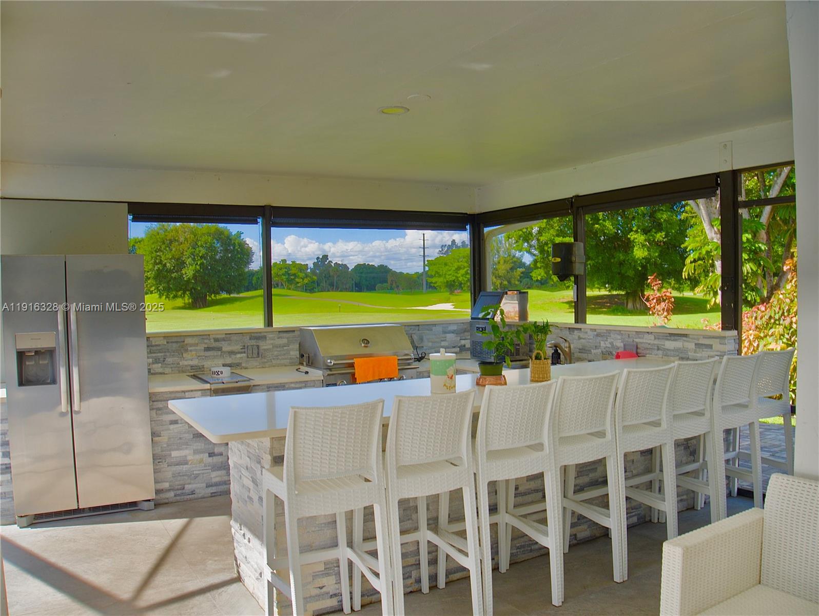 COUNTRY CLUB OF MIAMI EST - Residential