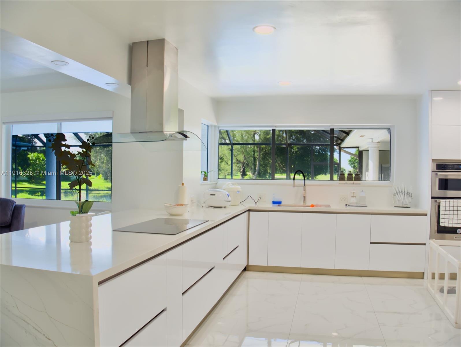 COUNTRY CLUB OF MIAMI EST - Residential