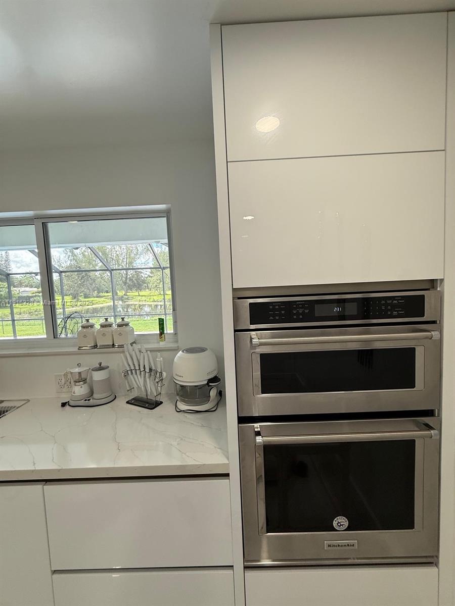 COUNTRY CLUB OF MIAMI EST - Residential