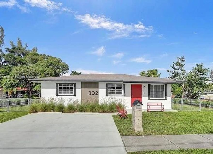 Great Investment Opportunity!
This fully renovated 3-bedroom, 1-bath home offers unbeatable value, with all new electrical and plumbing systems in place. The property comes fully furnished—just move in or start generating rental income right away. Set on a spacious 7,645 sqft lot, it’s ideally located just minutes from the beach, Gulf Stream, and I-95, ensuring both convenience and potential for appreciation. Don't miss out on this prime opportunity to own a turn-key property in a highly sought-after area!