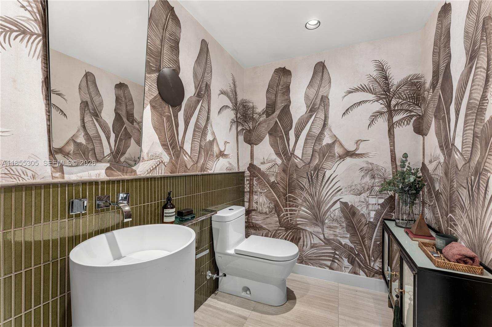 4701 NORTH MERIDIAN CONDO - Residential