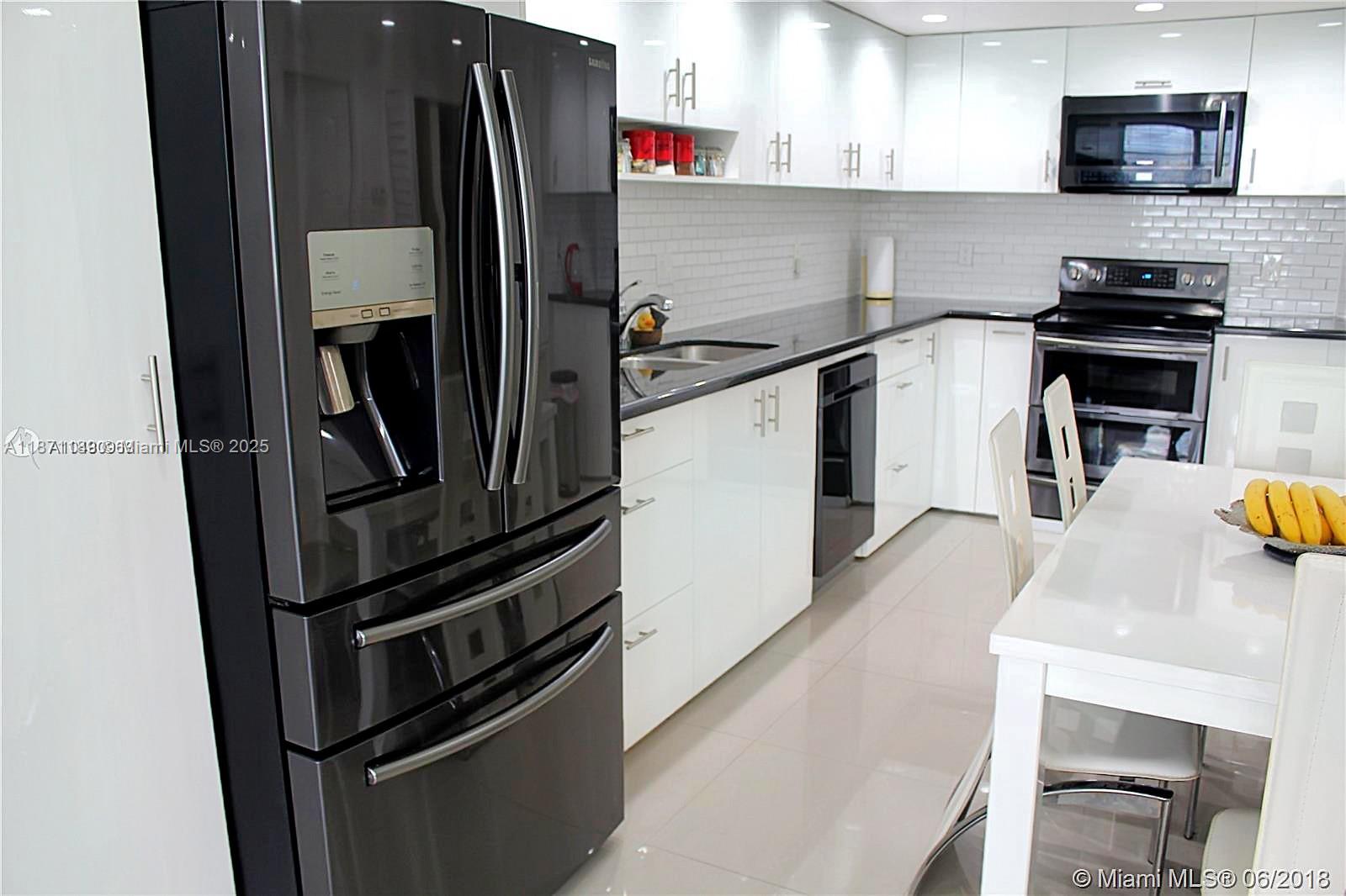 BUCKLEY TOWERS CONDO - EA - Residential