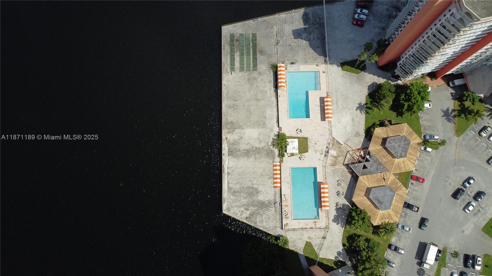 BUCKLEY TOWERS CONDO - EA - Residential