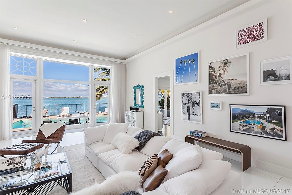 SAN MARINO ISLAND - Residential