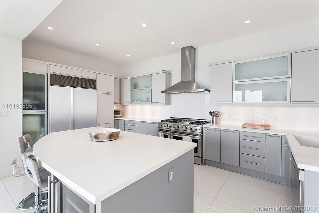 SAN MARINO ISLAND - Residential