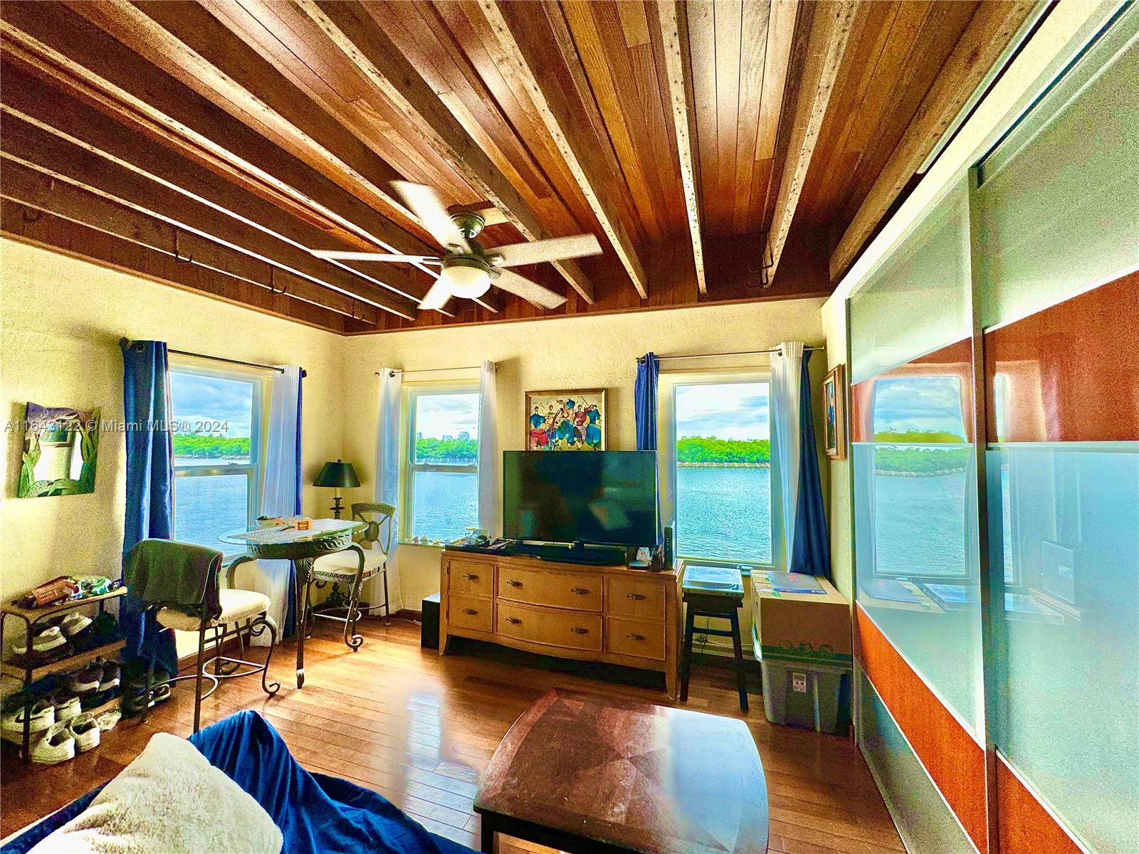 OPTIONAL DOCK - Residential
