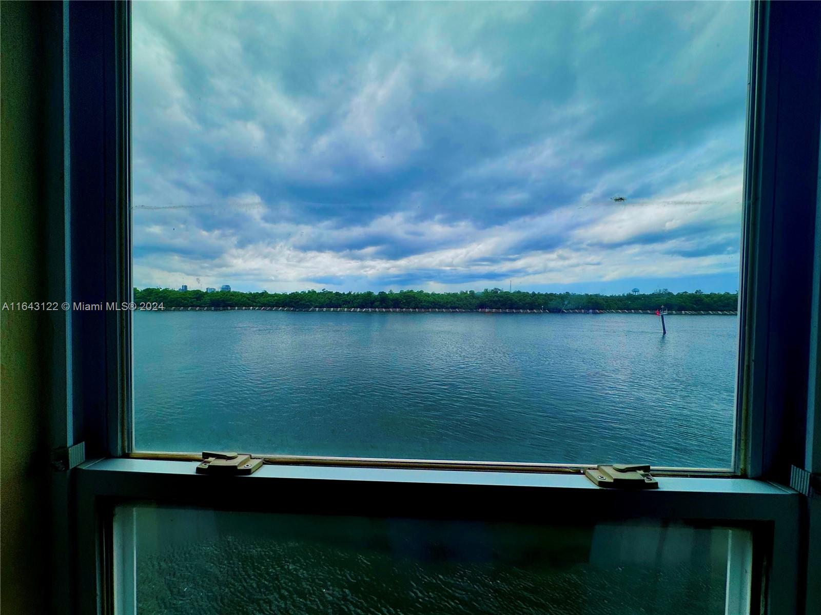 OPTIONAL DOCK - Residential