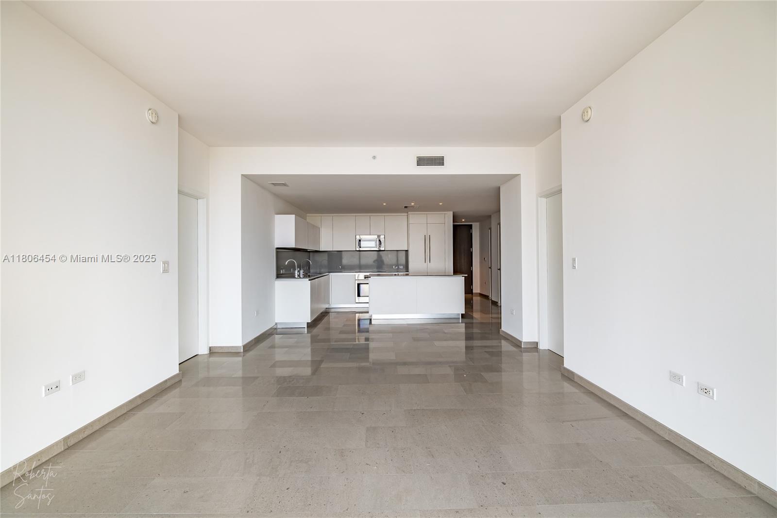 RISE CONDO - Residential