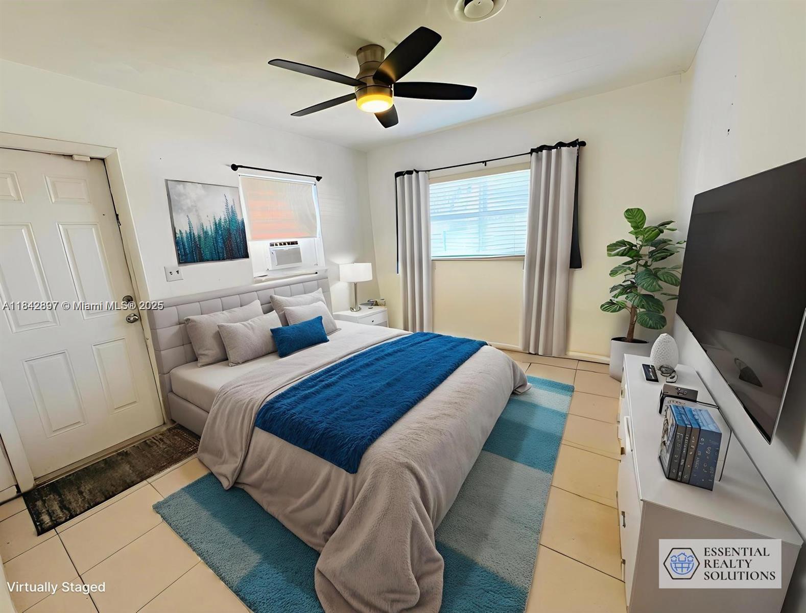 HOLLYWOOD PARK - Residential Lease