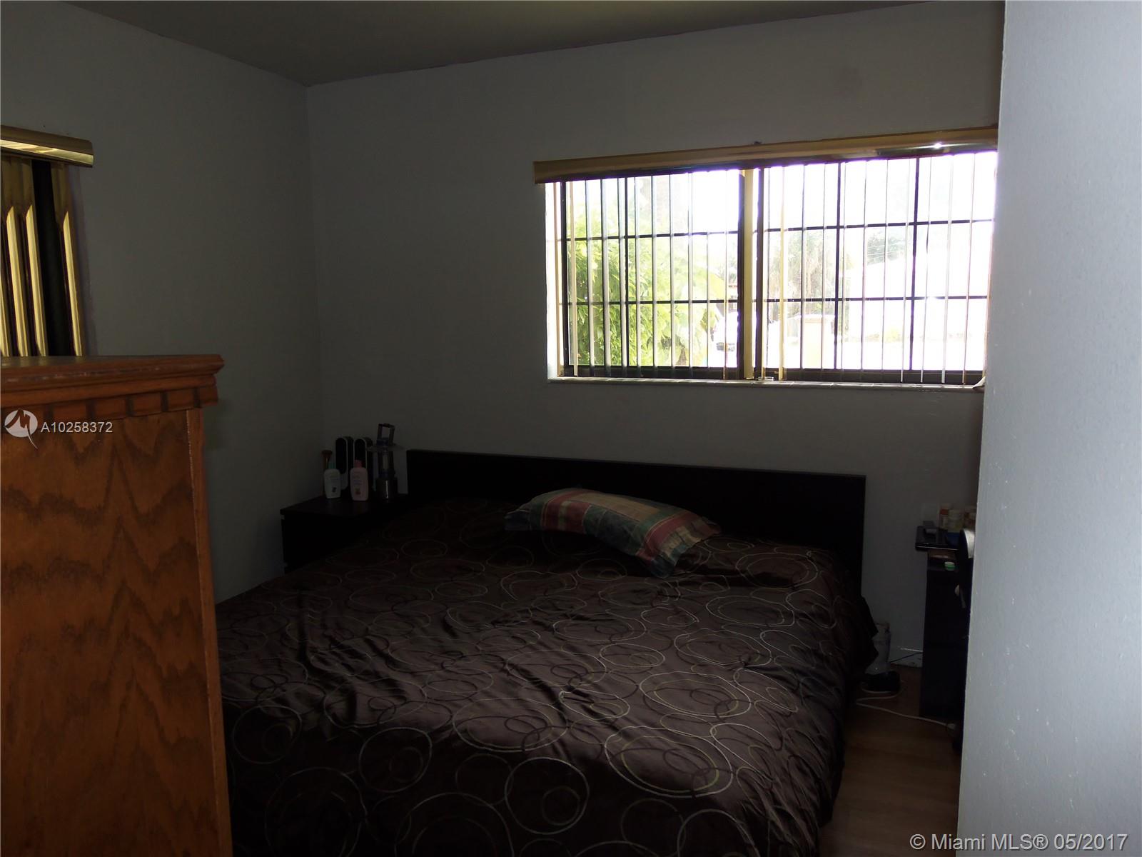 Broward Estates Sec 2 34- - Residential