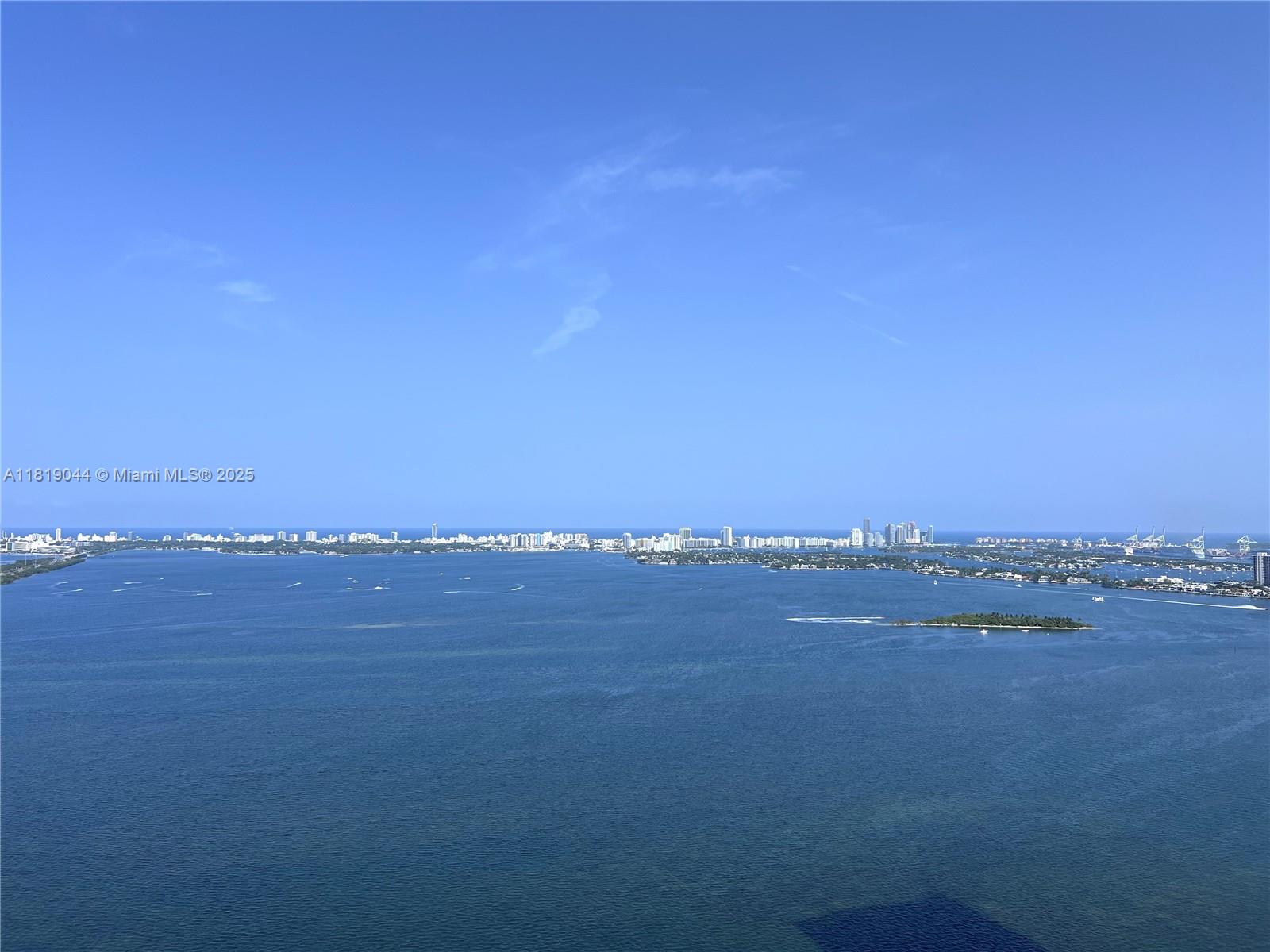Rental Property at 650 Ne 32nd St 4301, Miami, Broward County, Florida - Bedrooms: 4 
Bathrooms: 5  - $9,500 MO.