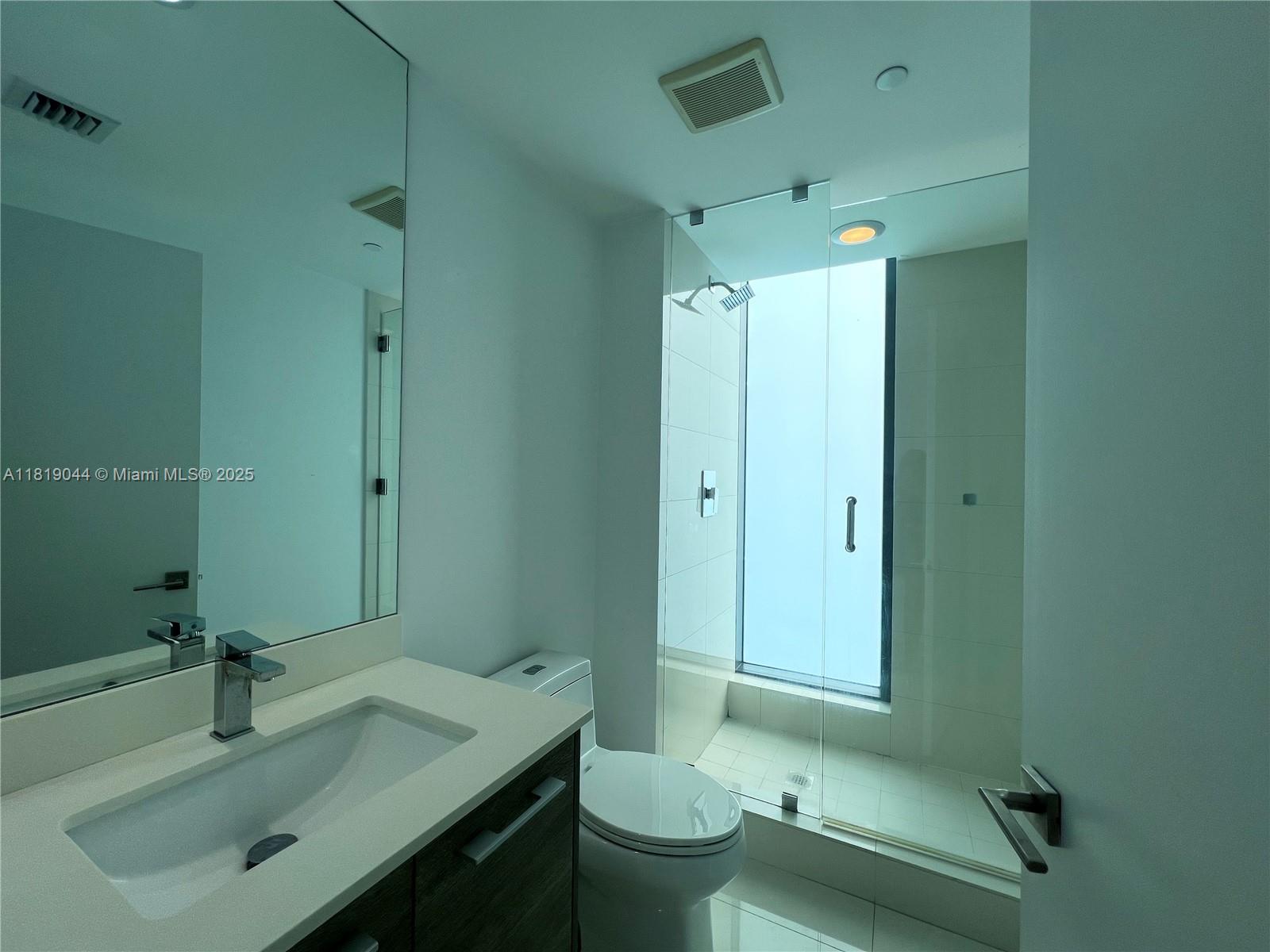 PARAISO BAY CONDO - Residential Lease
