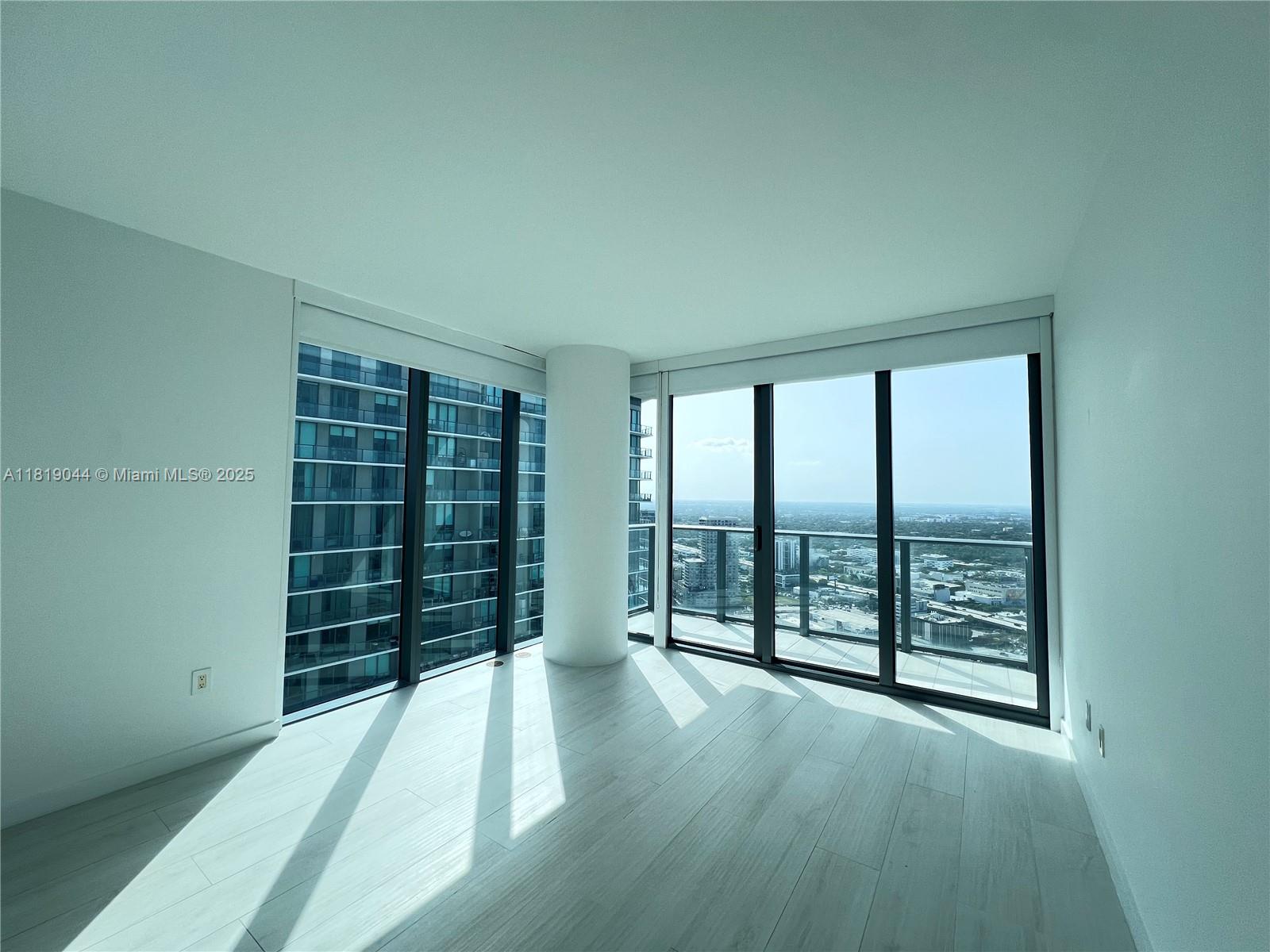 PARAISO BAY CONDO - Residential Lease