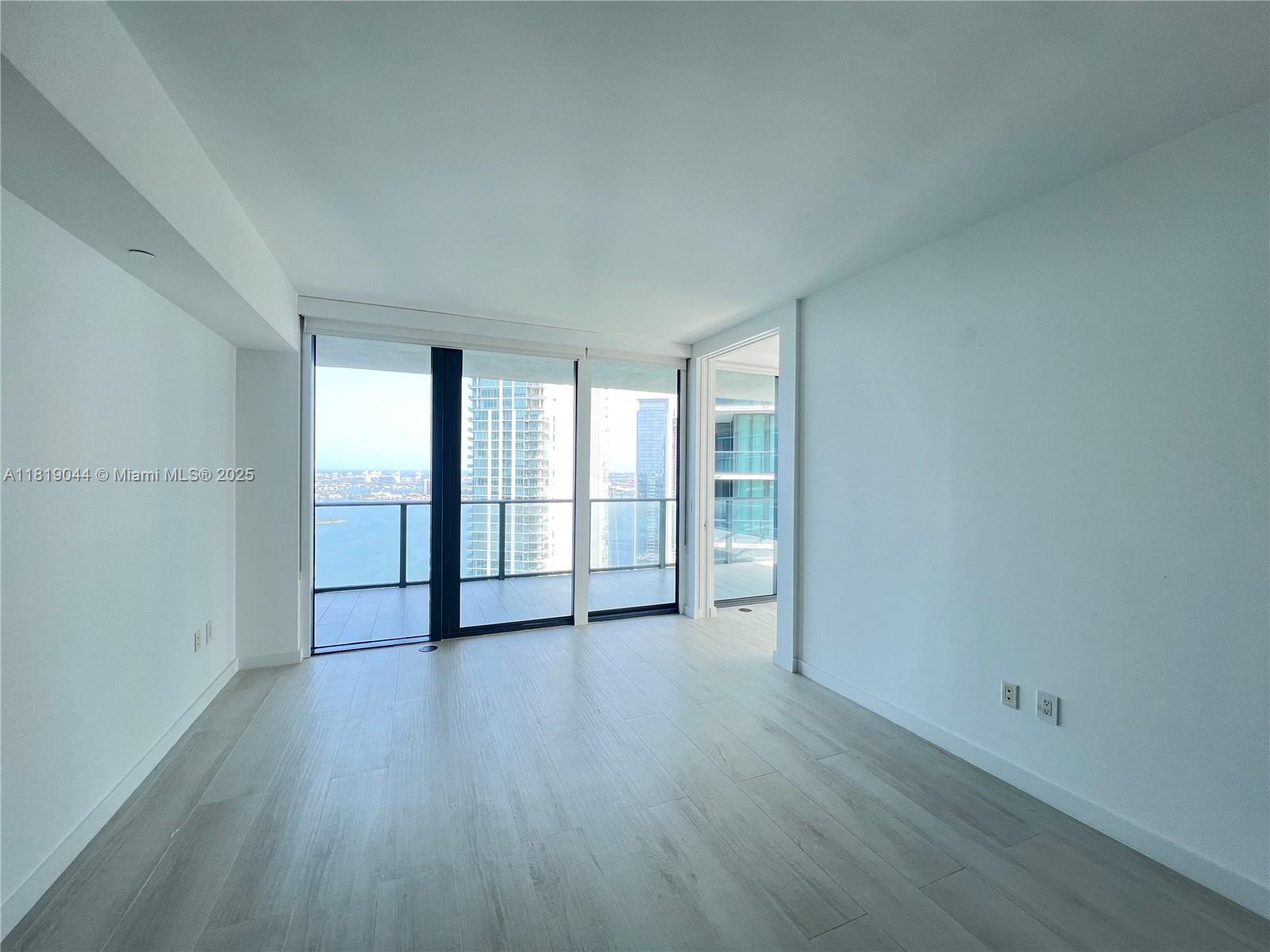 PARAISO BAY CONDO - Residential Lease
