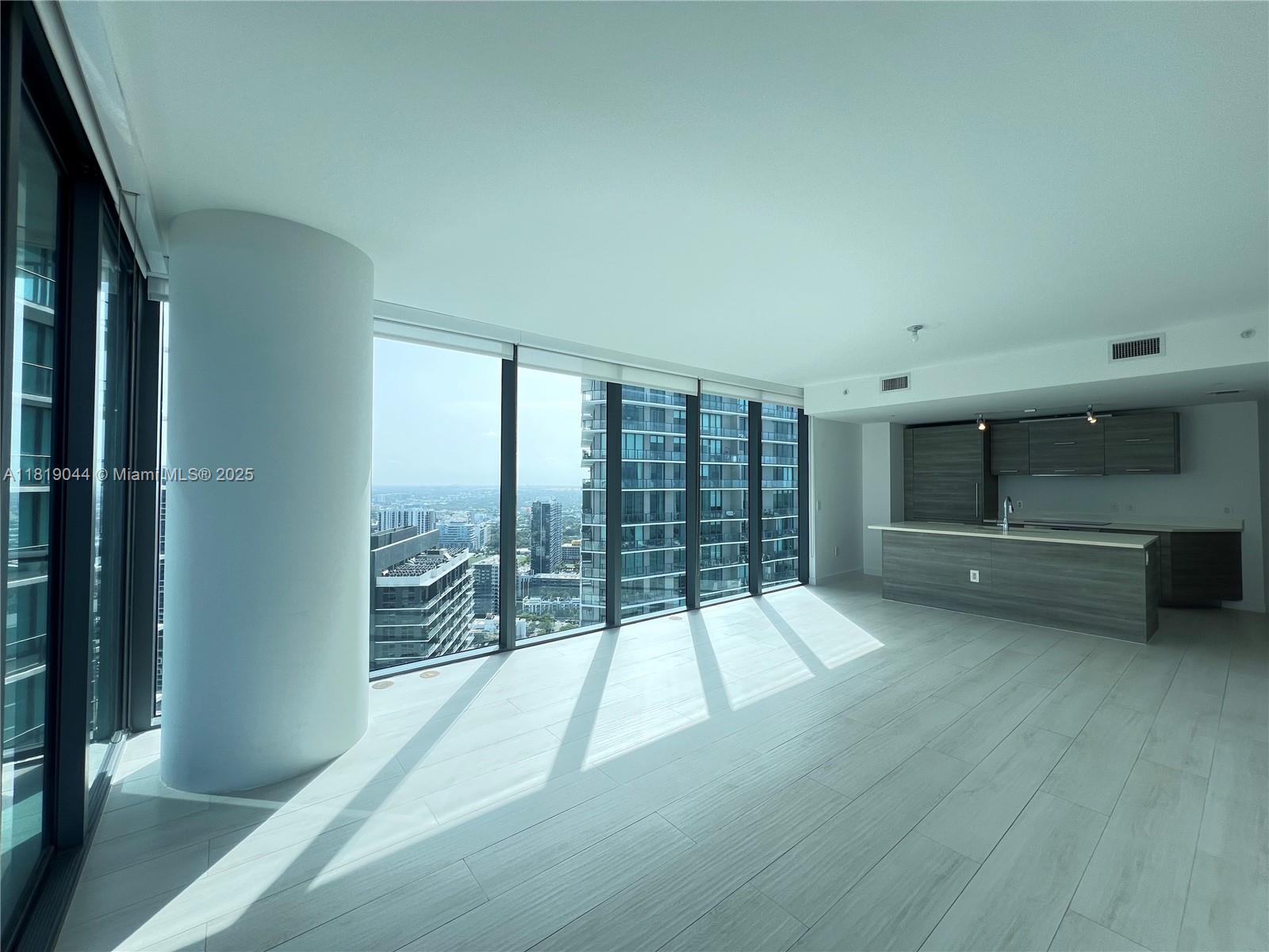PARAISO BAY CONDO - Residential Lease