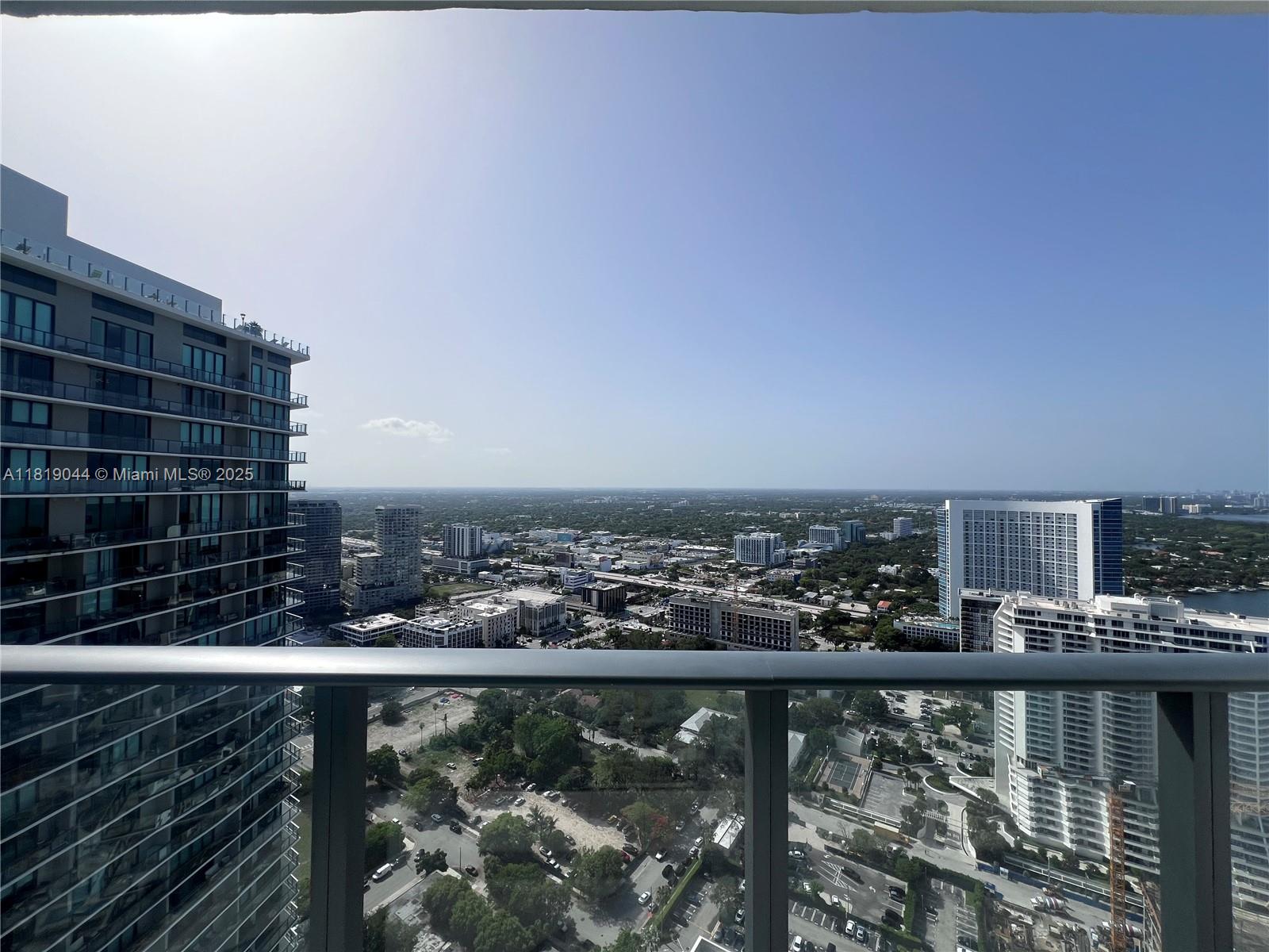 PARAISO BAY CONDO - Residential Lease