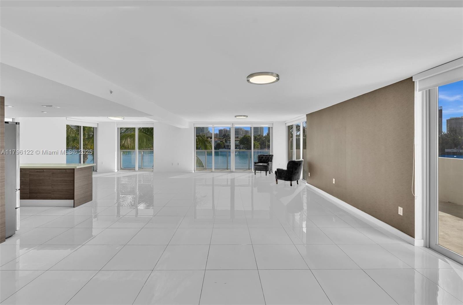 9901 E Bay Harbor Dr 301-302