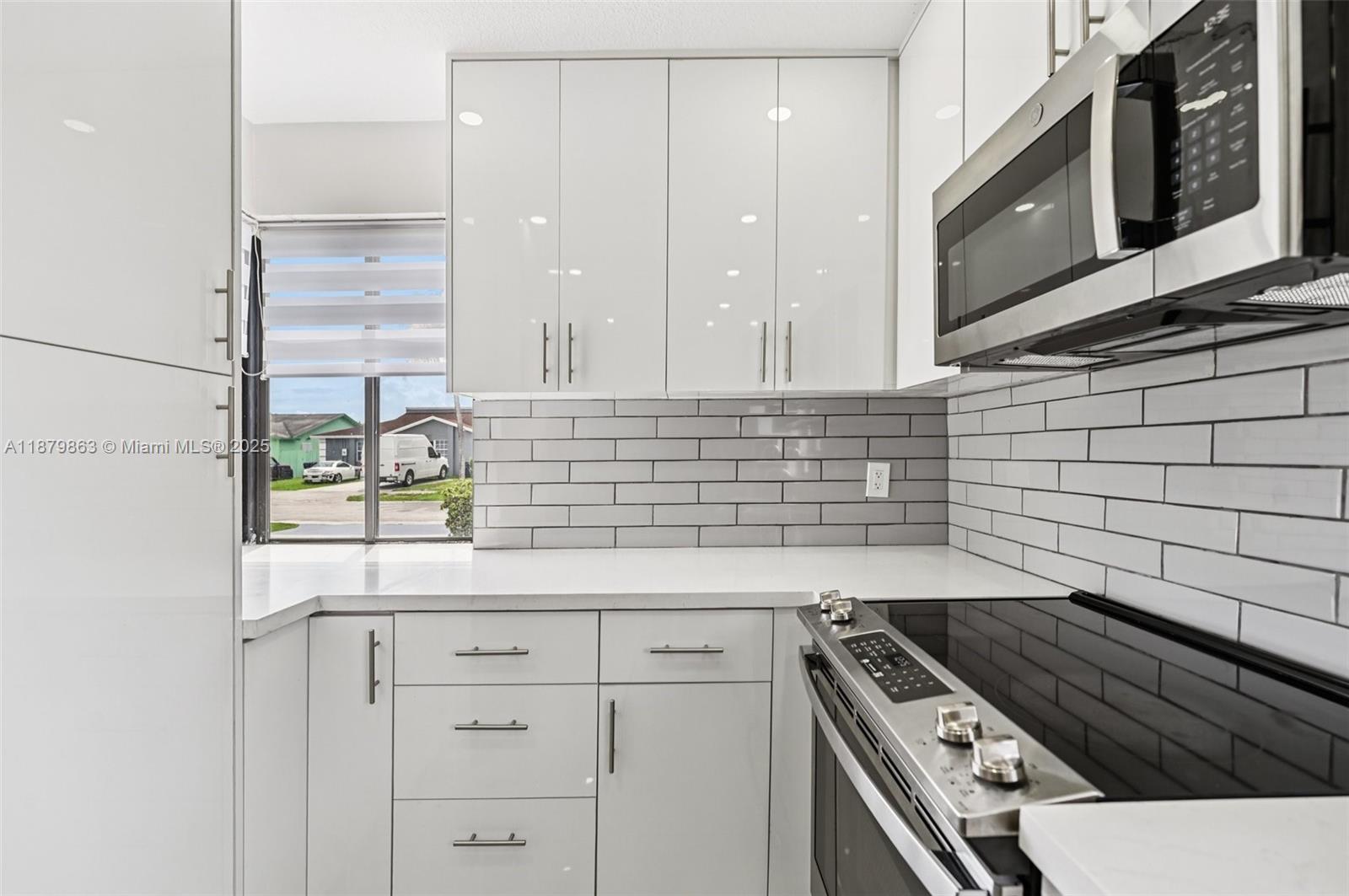 LIME GROVE ESTATES SEC 3 - Residential