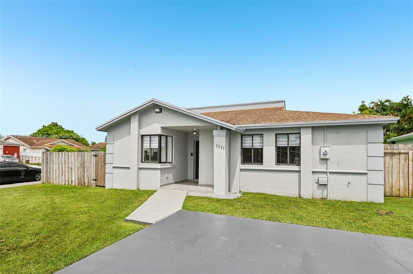 LIME GROVE ESTATES SEC 3 - Residential