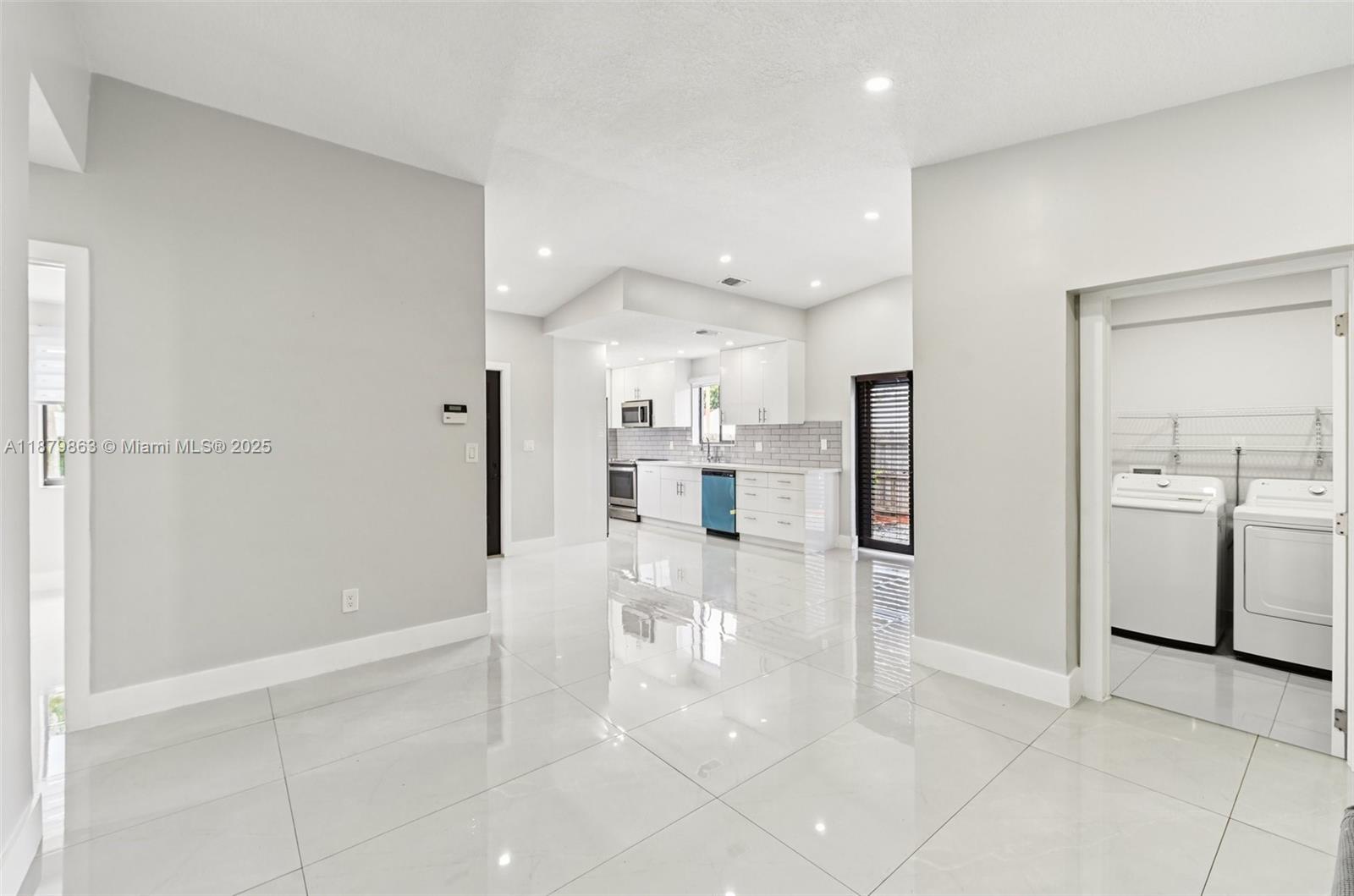 LIME GROVE ESTATES SEC 3 - Residential