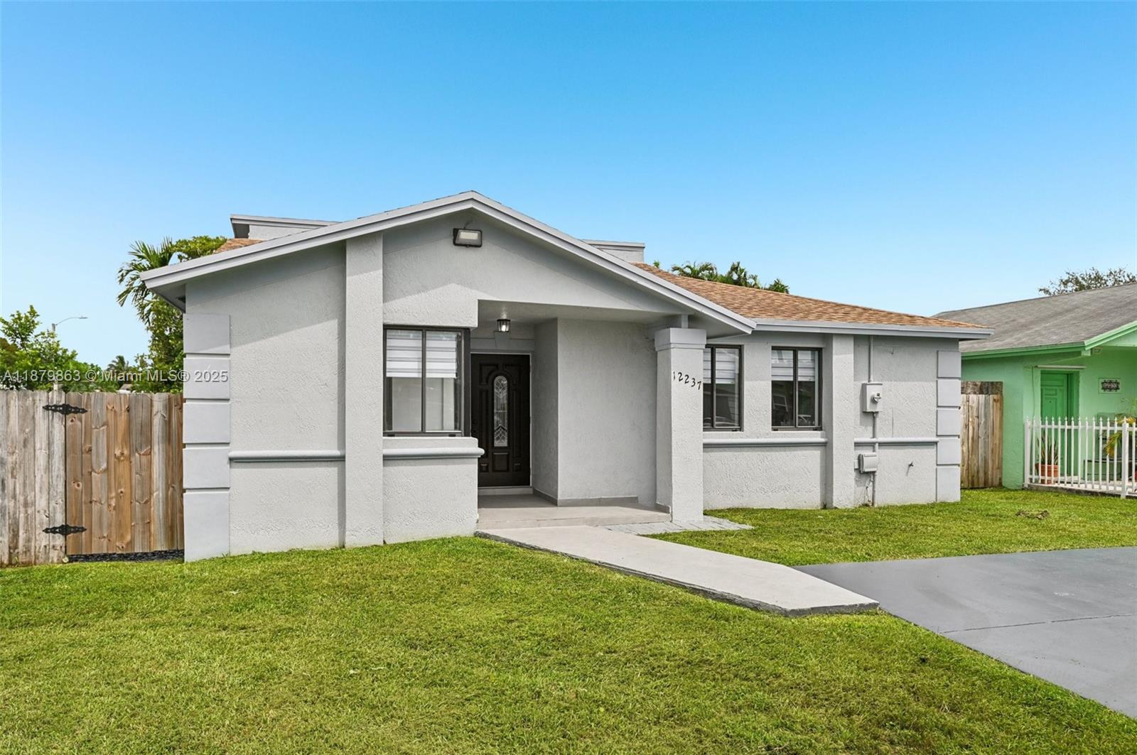 LIME GROVE ESTATES SEC 3 - Residential