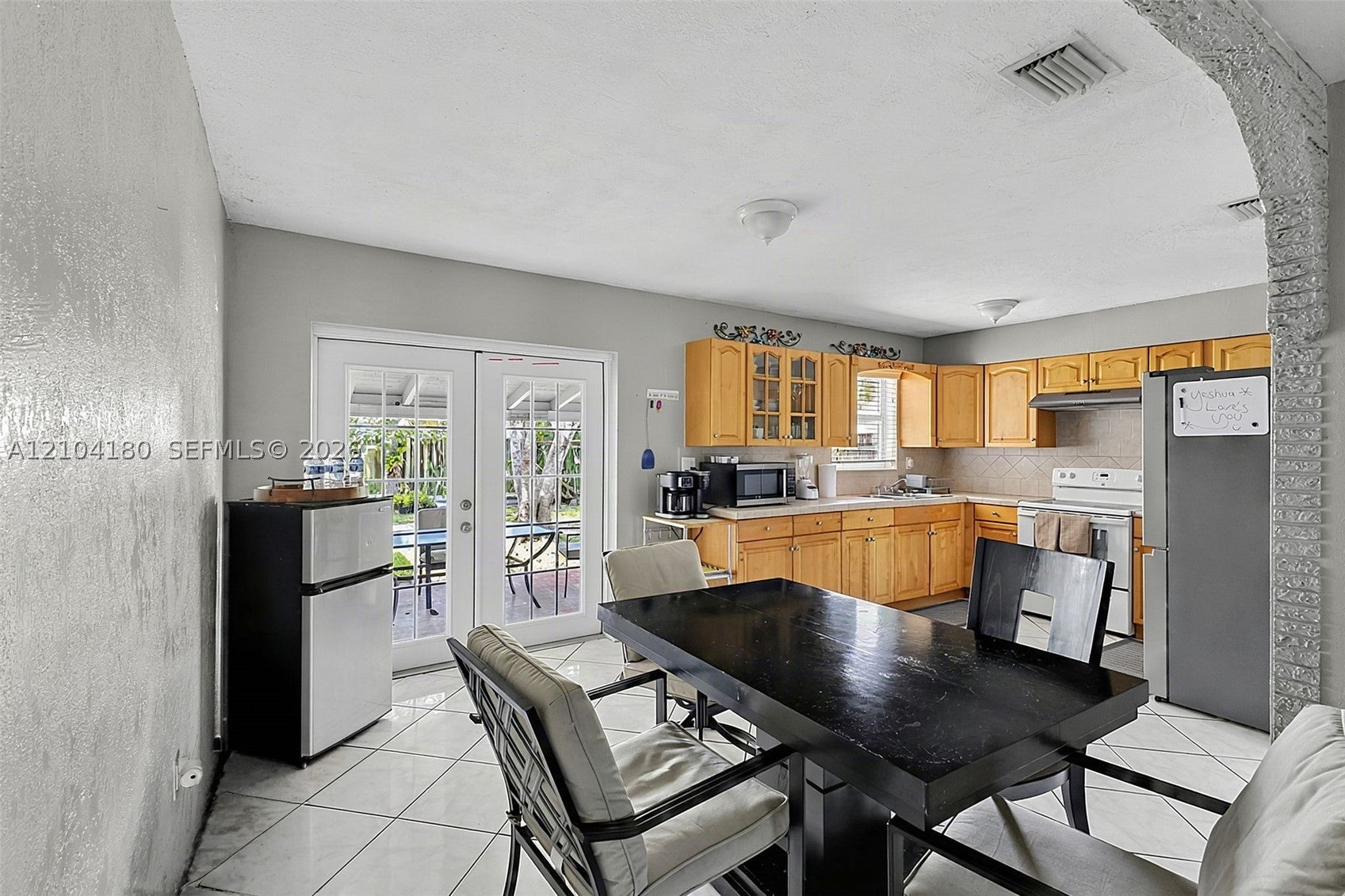 View photos, virtual tours, details... 2440 Largo Dr