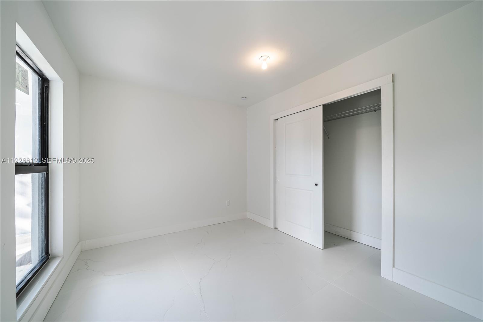 SUNNY ISLES INLAND - Residential