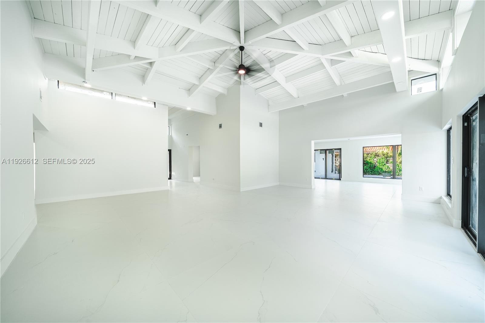 SUNNY ISLES INLAND - Residential