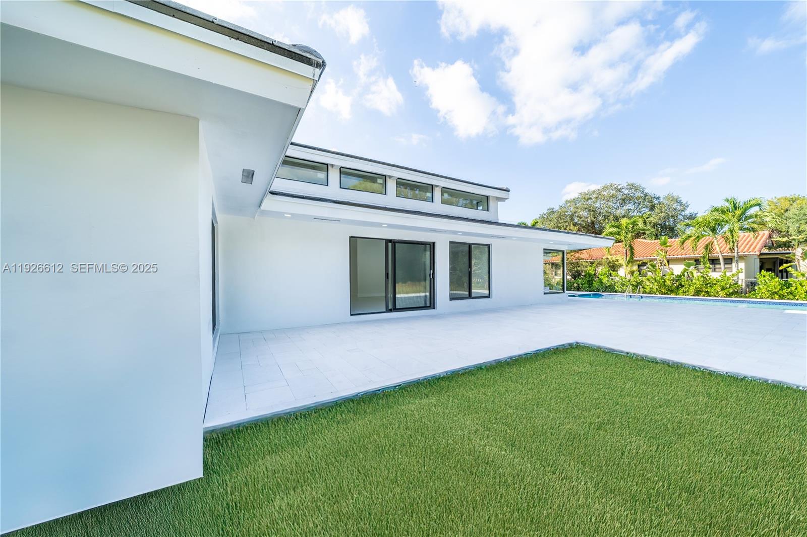 SUNNY ISLES INLAND - Residential