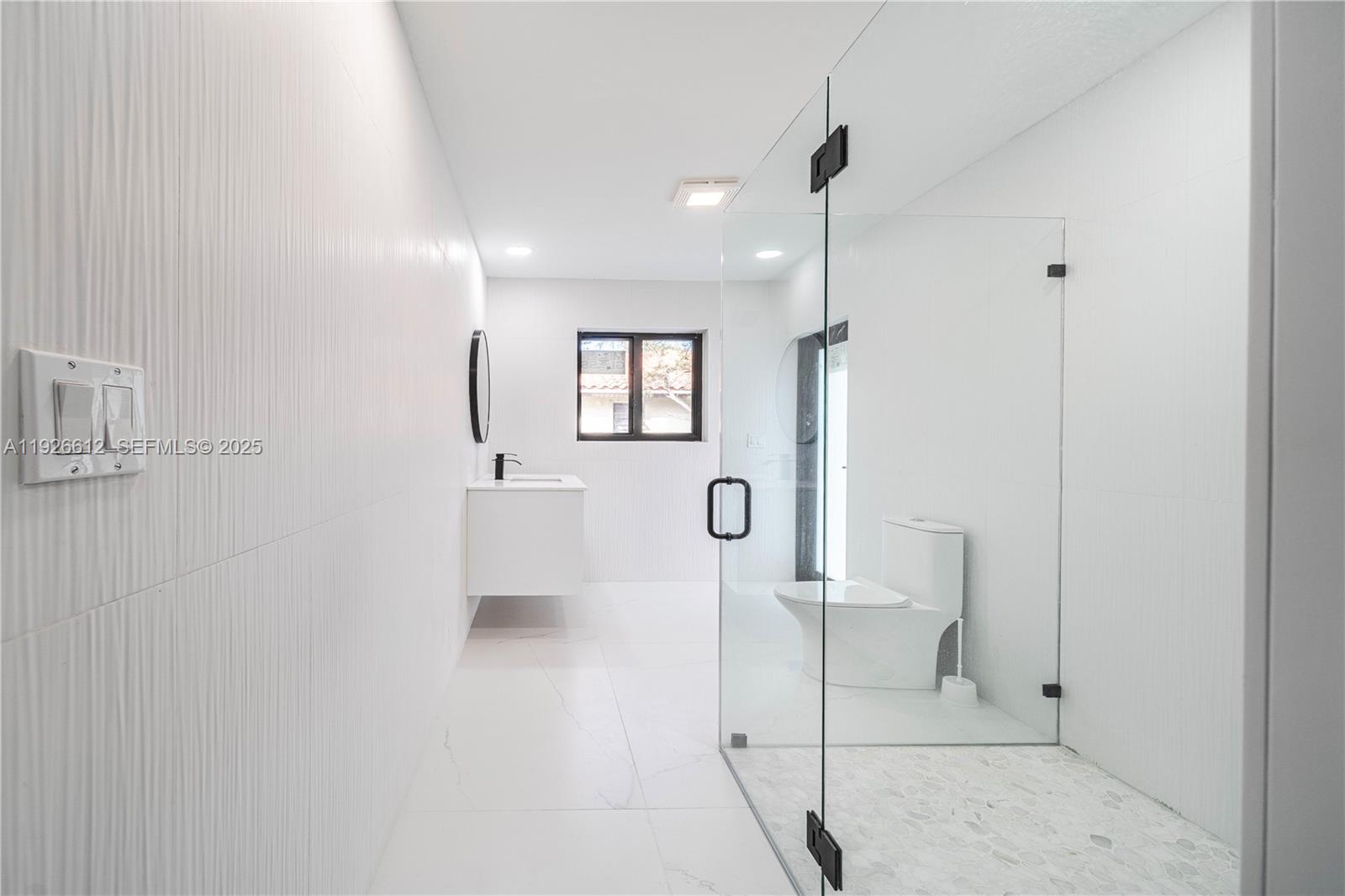 SUNNY ISLES INLAND - Residential