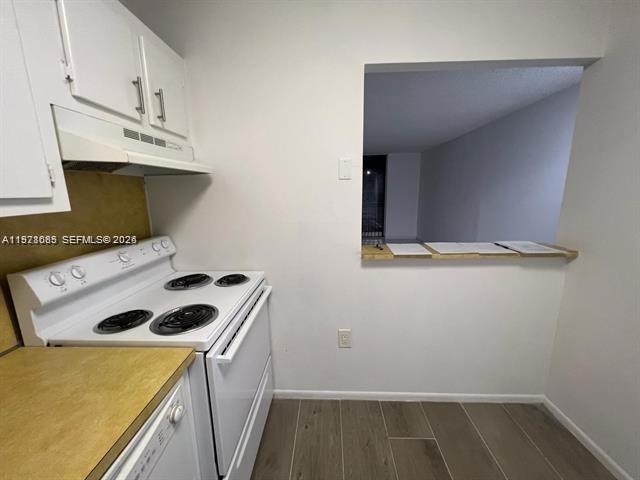 WOODSIDE APTS CONDO - Residential Lease