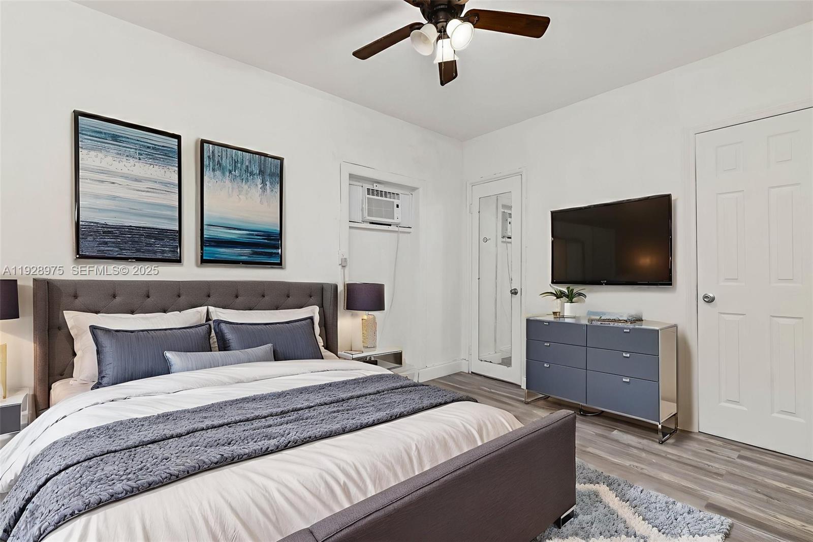 DIXIE HIGHWAY TRACK - Residential Lease