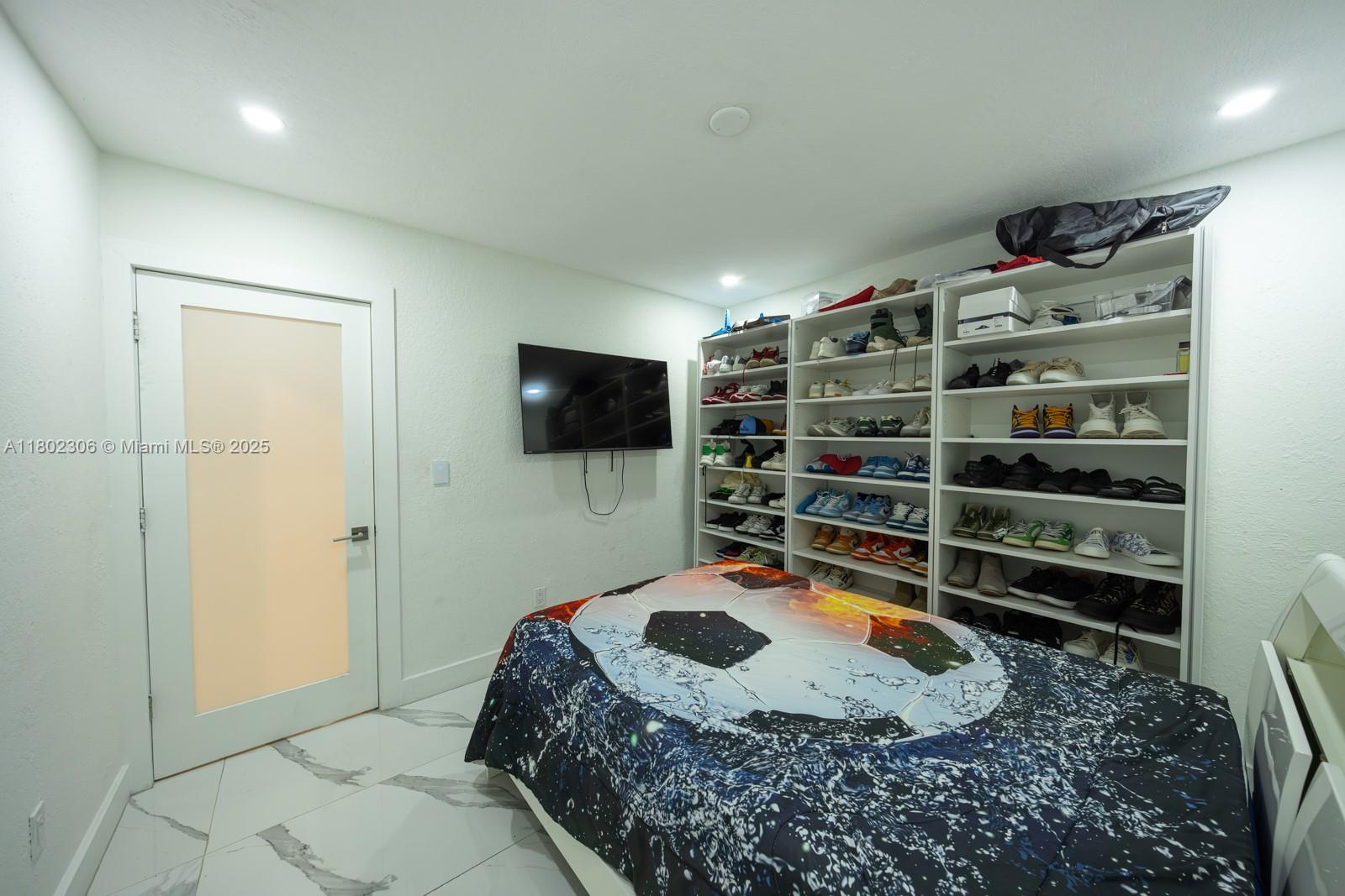 PALM SPRINGS NORTH SEC R - Residential