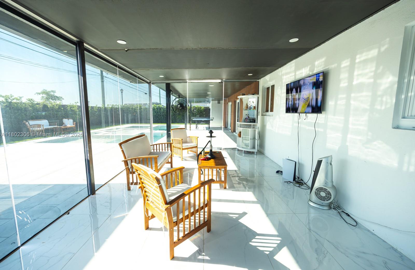 PALM SPRINGS NORTH SEC R - Residential